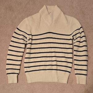 GAP Men's V-Neck Sweater in Cream and Black Stripes